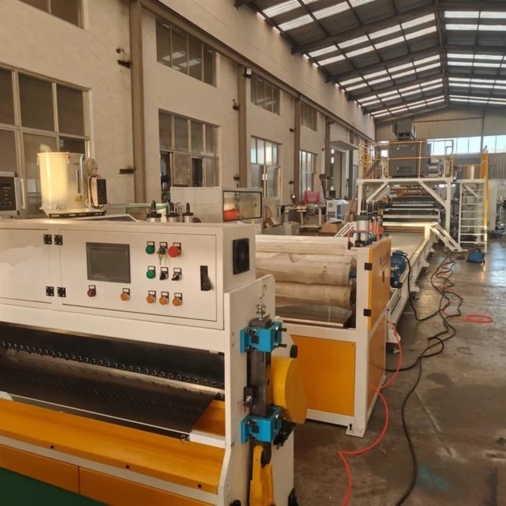 LVT Flooring Extrusion Machine Line suppliers